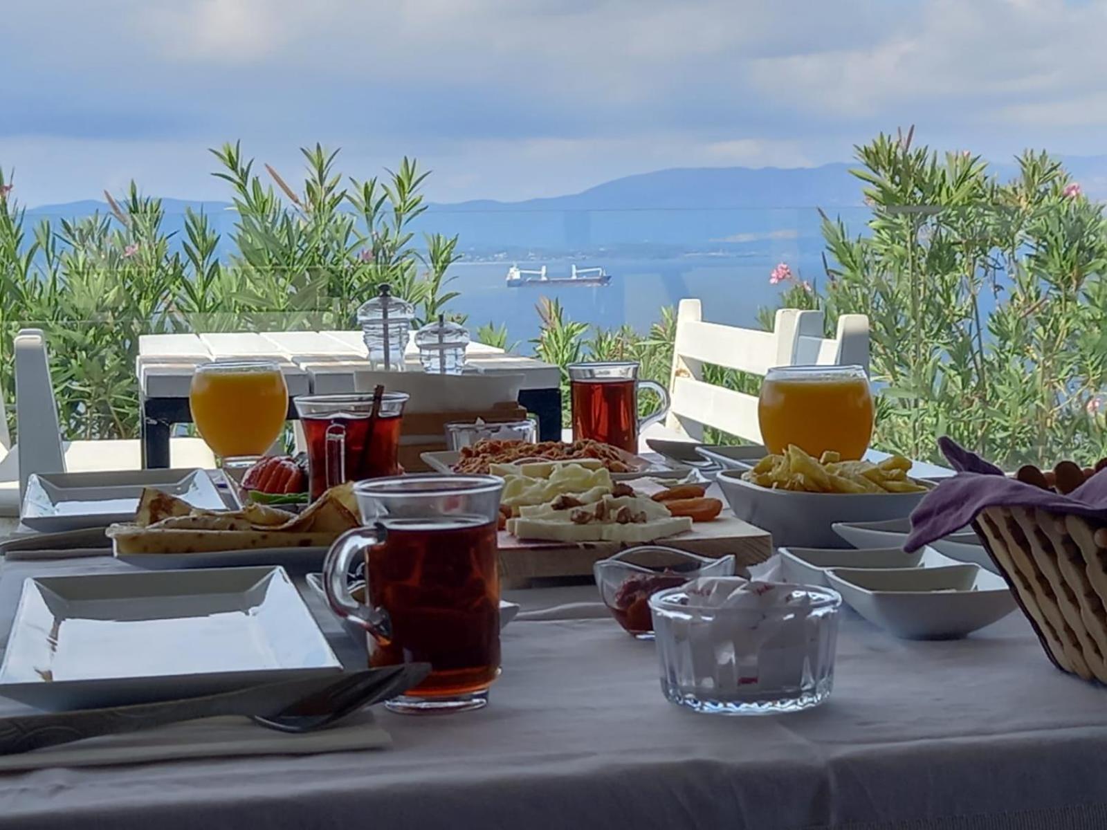 Mavi Panorama Villa Çeşme Exterior foto